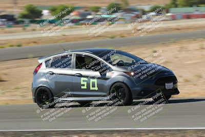 media/Oct-01-2022-Team Topak Racing (Sat) [[f860fb51be]]/2-Inter Low 2/session 1 turn 3/